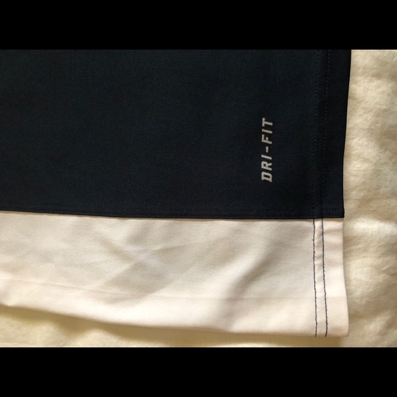 Men's Nike Dri-Fit Athletic T-Shirt Large - Picture 4 of 4